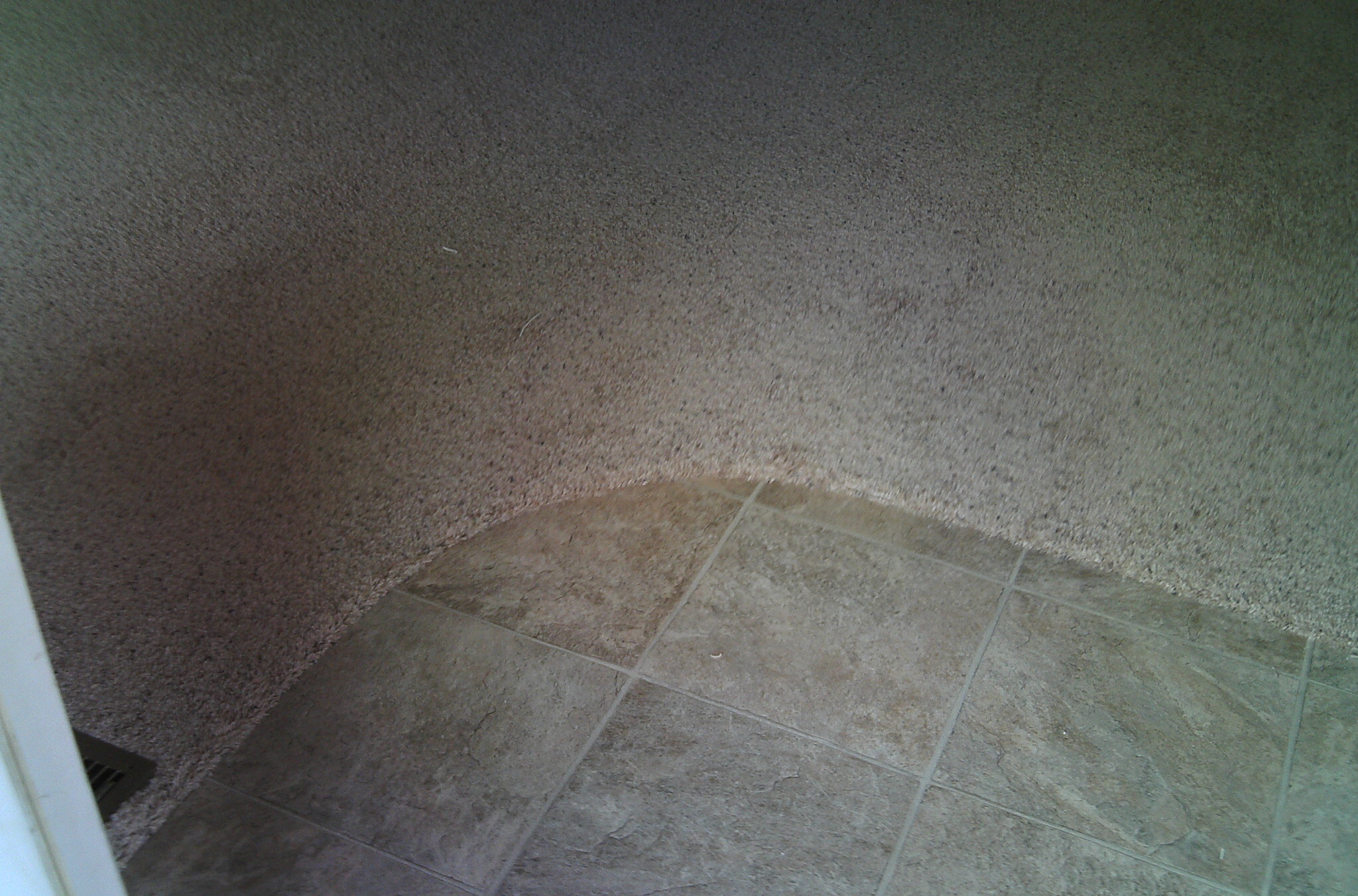 Carpet installation in bedroom